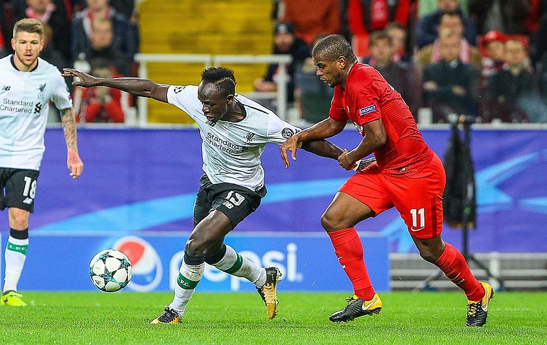 Sadio Mané dans un match de Liverpool contre le Spartak de Moscou - Photo : Wikimedia Commons